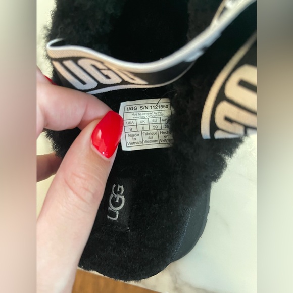 Ugg fuzzy slides - Picture 2 of 6